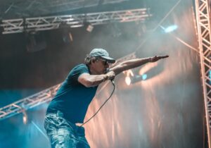 Drugi dan Brundanja pronio je dobre vibracije old school rocka (i punka) Savršenih marginalaca, Kojota, Jure Stublića & Film i Pips, Chips & Videoclips