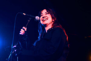 Lu Jakelić oduševila emotivnim koncertom u prepunom Saxu