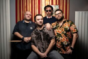 Povratak Martin's Surfersa: novi album dolazi na surf daski