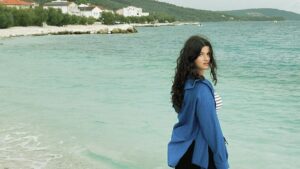 "Nikad dovoljno" je nježan novi singl talentirane Laure