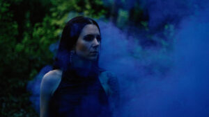 Upoznajte Maiu Vë! Maja Kolarić iz grupe EoT kreće u solo vode i predstavlja prvi samostalni singl „Nismo sami“