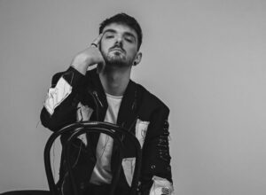 Gustavo Stitch – “Tko sam ja!?” – Pjesma za sve koji se i dalje traže